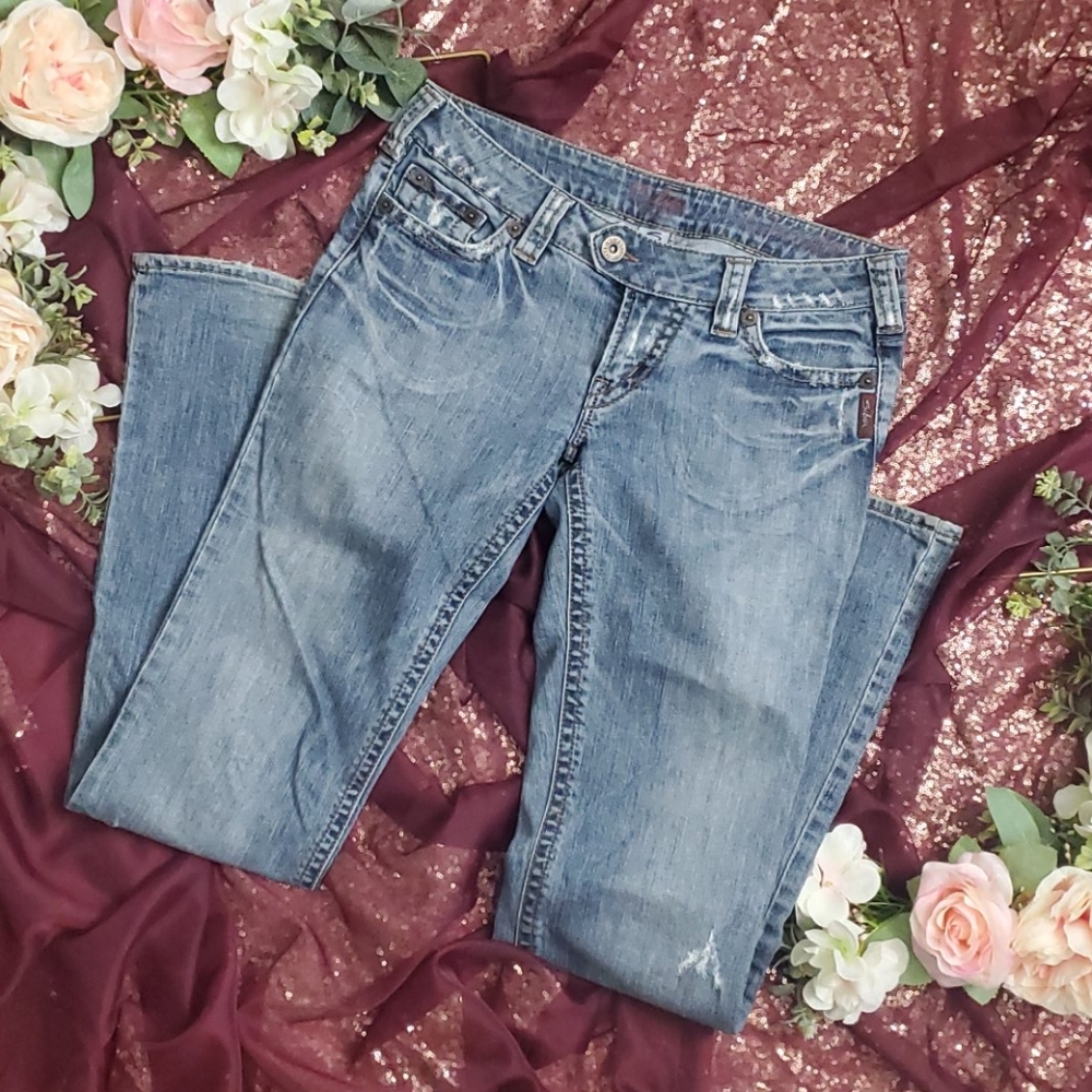 Silver Jeans Tuesday Cut